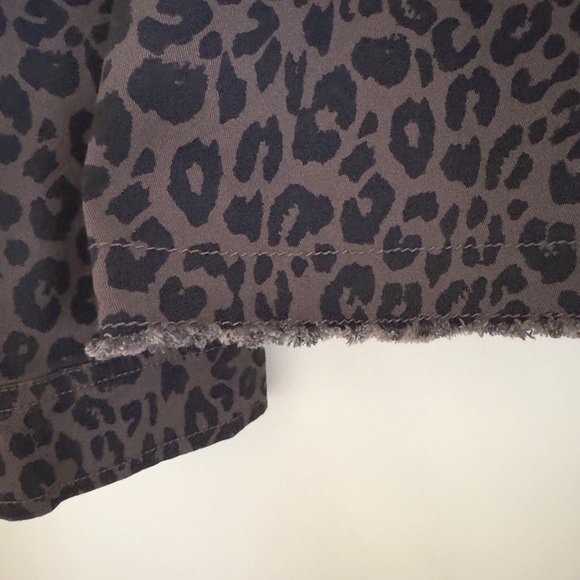 Leopard Jacket - Picture 3 of 5